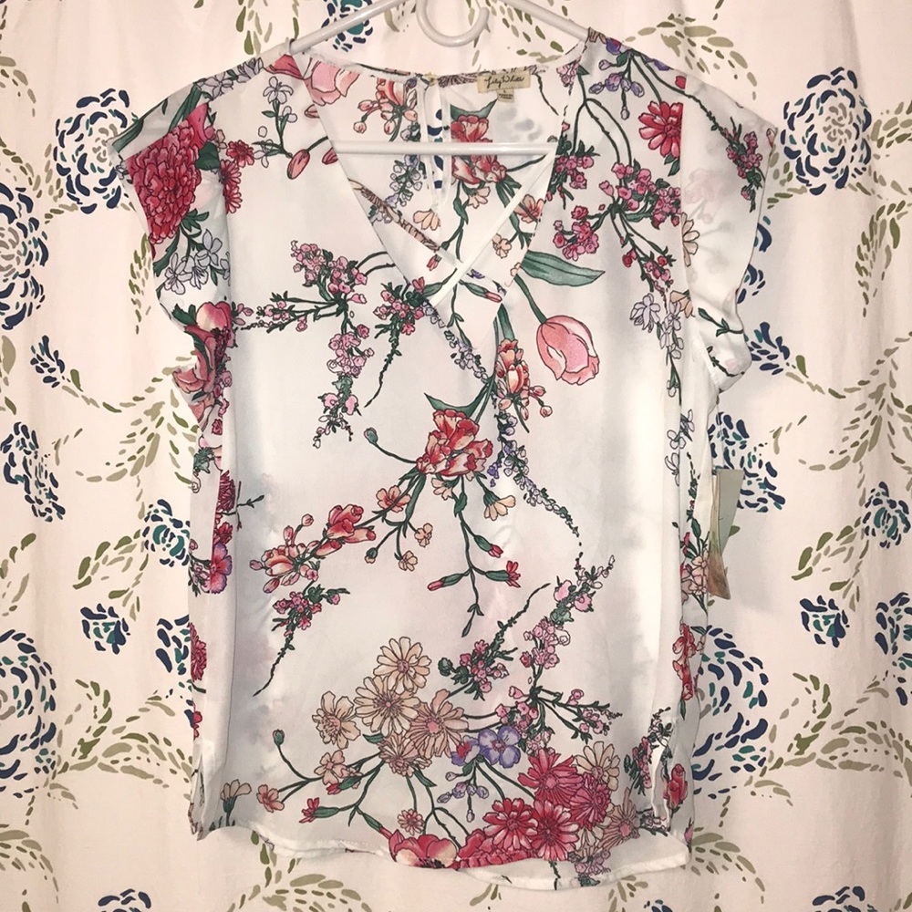 NWT Short Sleeve Blouse with Criss Cross Detail